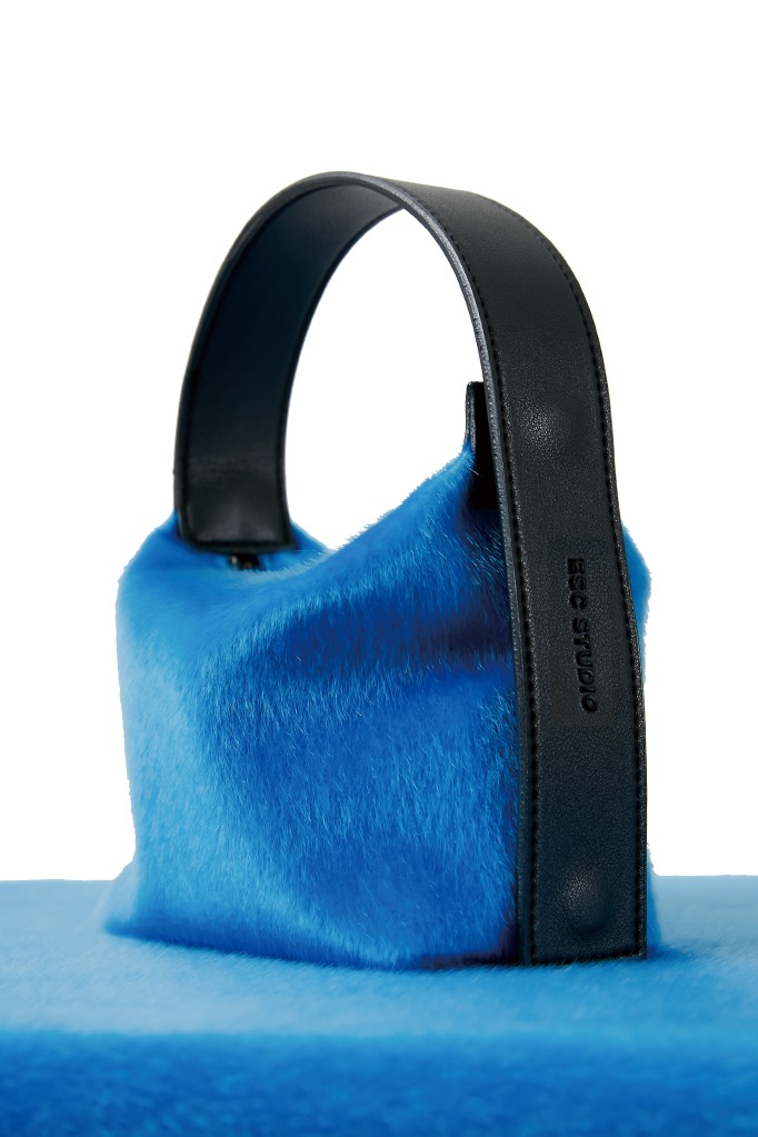 fur mini tote bag (blue)
